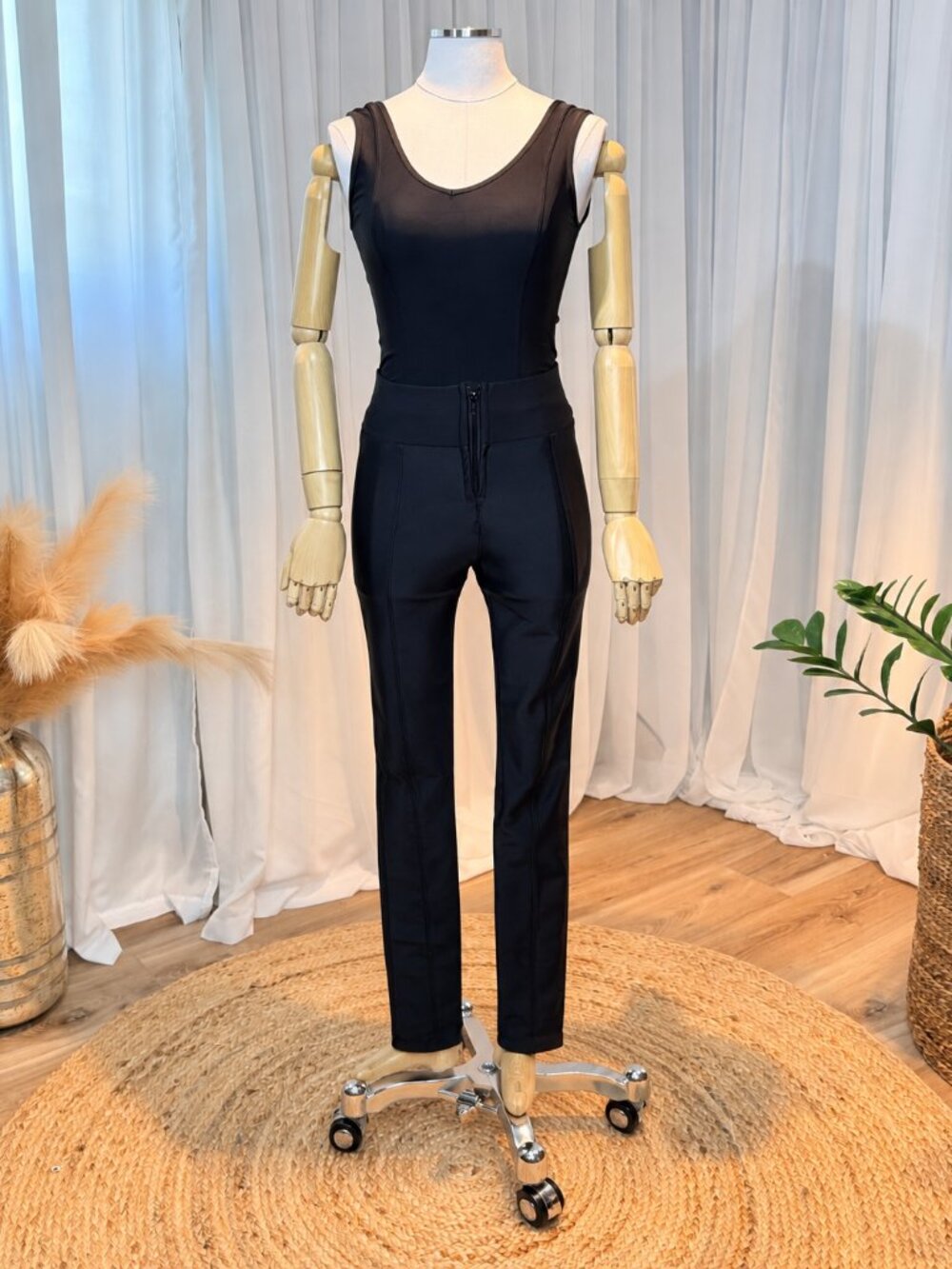 Black High Waist Zipper Front Sculpting Stretch Skinny Pants